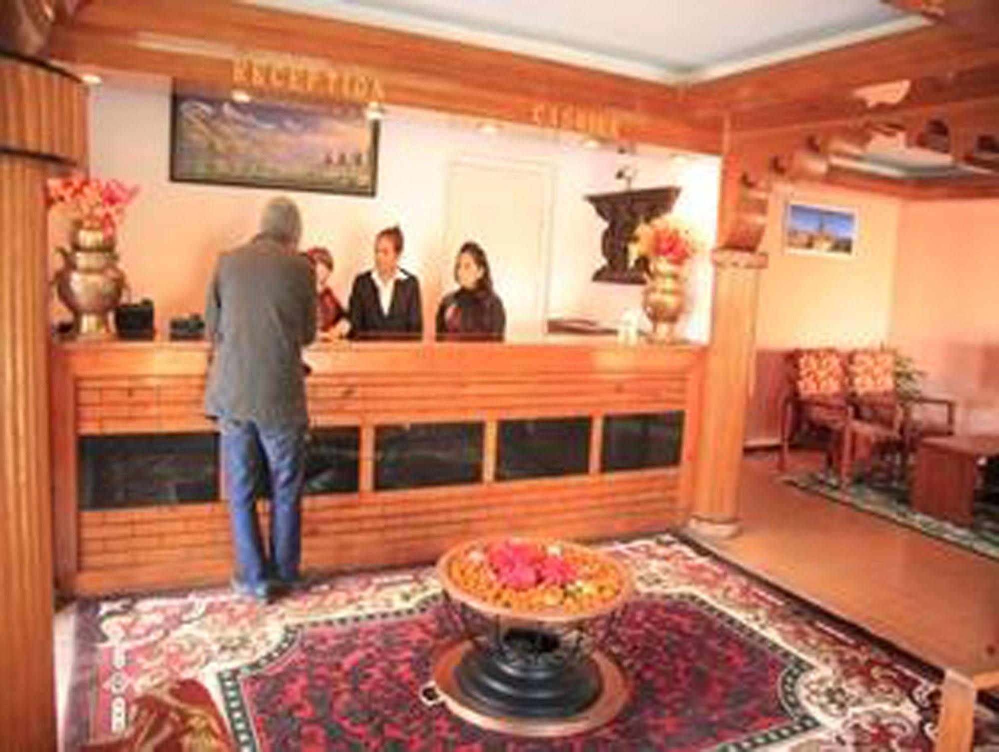 Khumbila Hotel Kathmandu Luaran gambar